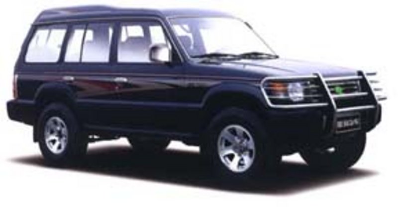 1992 Mitsubishi Pajero XX 2.jpg