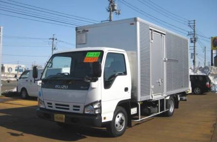 Isuzu N Series 2002 - 2007 (2).jpg