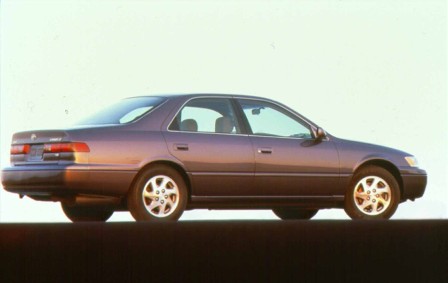 Used 1999 Toyota Camry LE Sedan 4D Prices  Kelley Blue Book