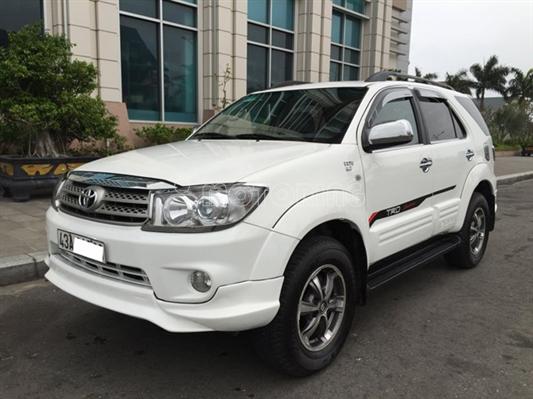 2011 Toyota Fortuner I facelift 2011 40 V6 238 Hp 4WD Automatic   Technical specs data fuel consumption Dimensions