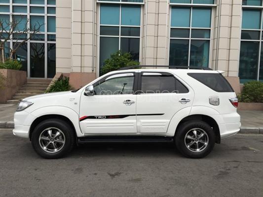 Toyota Fortuner 2011 máy dầu số sàn giá hơn 400 triệu đồng có nên mua